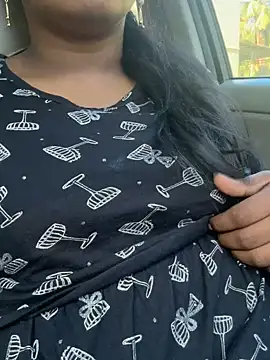 Snapshot of Dhiyapink chatting on 20, 12, 2024 Dhiyapink online show from 20, 12, 2024