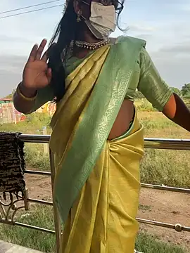 Snapshot of Dhiyapink chatting on 14, 1, 2025 Dhiyapink online show from 14, 1, 2025