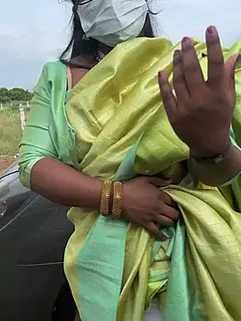 Snapshot of Dhiyapink chatting on 14, 1, 2025 Dhiyapink online show from 14, 1, 2025