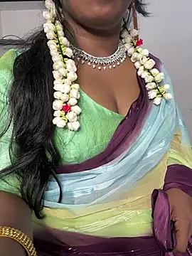 Snapshot of Dhiyapink chatting on 15, 1, 2025 Dhiyapink online show from 15, 1, 2025