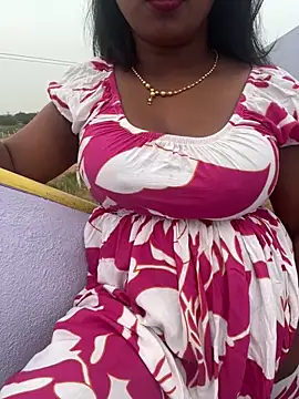 Snapshot of Dhiyapink chatting on 18, 1, 2025 Dhiyapink online show from 18, 1, 2025