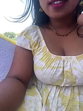 Snapshot of Dhiyapink chatting on 8, 2, 2025 Dhiyapink online show from 8, 2, 2025