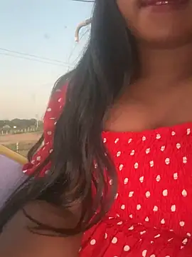 Snapshot of Dhiyapink chatting on 14, 2, 2025 Dhiyapink online show from 14, 2, 2025