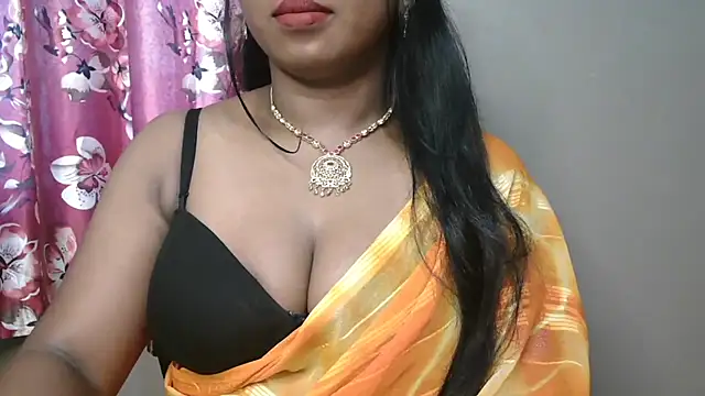 Snapshot of Dhiyapink chatting on 12, 9, 2025 Dhiyapink online show from 12, 9, 2025