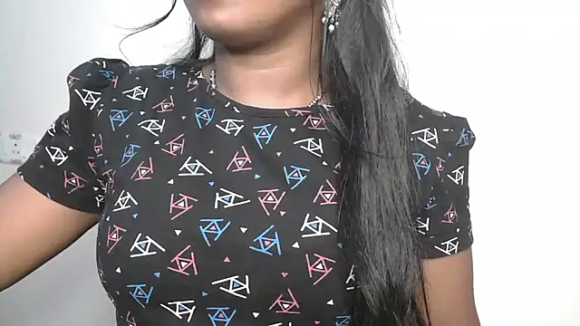 Snapshot of Dhiyapink chatting on 10, 10, 2025 Dhiyapink online show from 10, 10, 2025