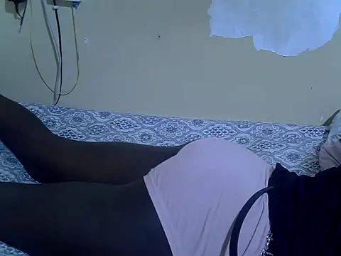 Snapshot of EbonyMina_ chatting on 2, 11, 2025 EbonyMina online show from 2, 11, 2025