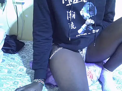 Snapshot of EbonyMina_ chatting on 1, 12, 2025 EbonyMina online show from 1, 12, 2025