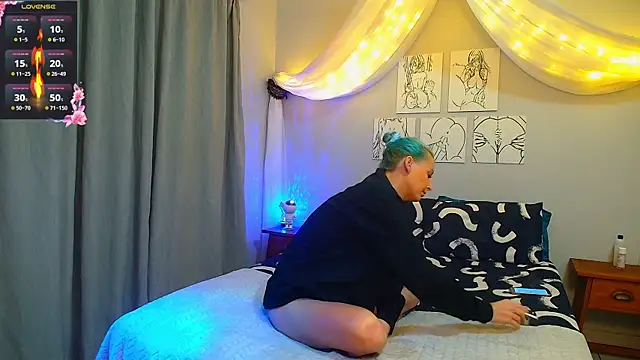 Snapshot of BEASTintheBEAUTY chatting on 17, 2, 2025 BEASTintheBEAUTY online show from 17, 2, 2025