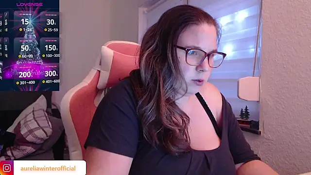 Snapshot of AureliaWinter chatting on 2, 12, 2024 AureliaWinter online show from 2, 12, 2024