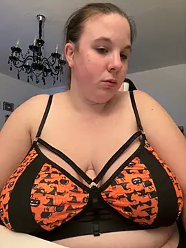 AureliaWinter online show from 30, 10, 2025