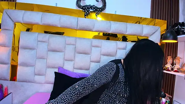 bigass monic online show from 25, 1, 2025