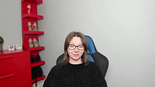 Cookie zoe online show from 15, 4, 2026