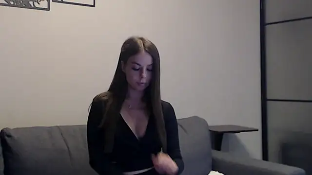 Melanie Scott Richerds online show from 26, 9, 2025