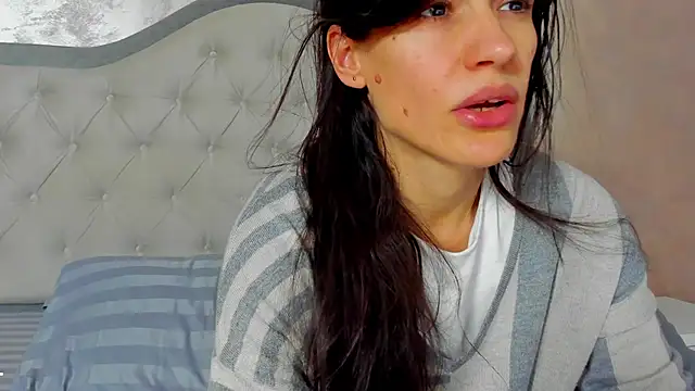 JennaMyers online show from 4, 2, 2026