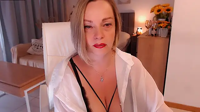 Tilly Eliot online show from 5, 2, 2026