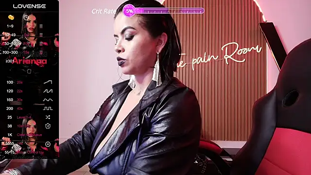 Snapshot of arianna_smith_ chatting on 1, 2, 2025 arianna smith online show from 1, 2, 2025