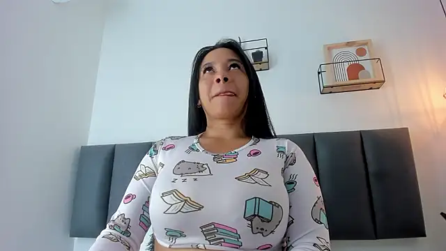 MaraOwen  online show from 11, 2, 2026