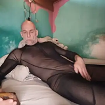 porno-freak online show from 15, 4, 2026