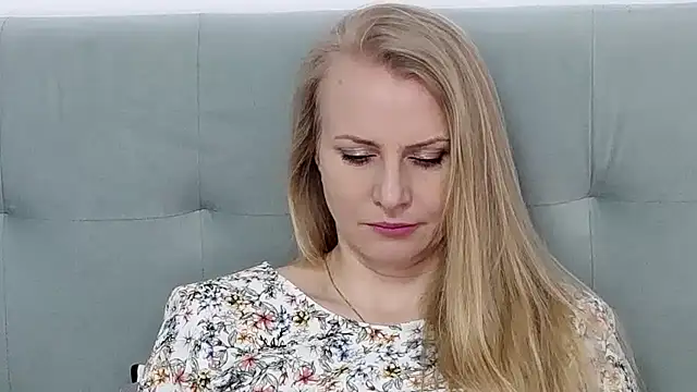 K  Adrienne online show from 6, 3, 2025