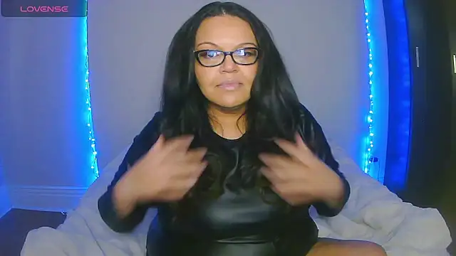 Snapshot of Mila_Ferrara chatting on 19, 2, 2025 Mila Ferrara online show from 19, 2, 2025