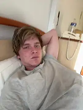 Andrewhootxx online show from 18, 1, 2025