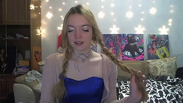 SecretSophia online show from 1, 1, 2025