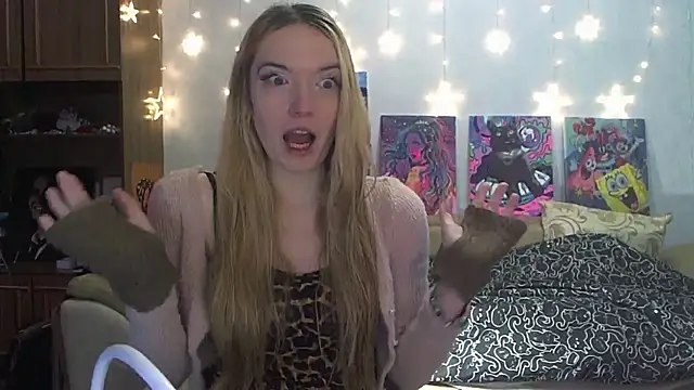 SecretSophia online show from 8, 1, 2025