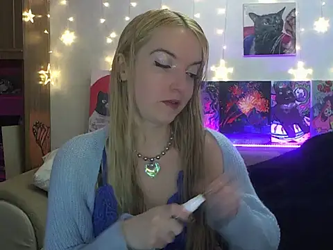 SecretSophia online show from 16, 3, 2025