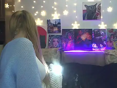 SecretSophia online show from 18, 3, 2025