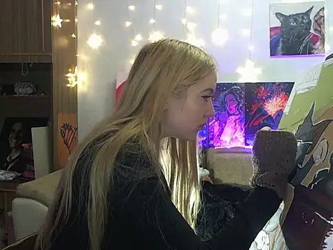 SecretSophia online show from 19, 3, 2025