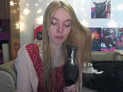 SecretSophia online show from 21, 3, 2025