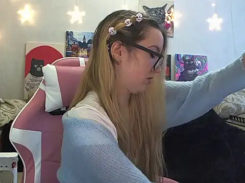 SecretSophia online show from 21, 10, 2025