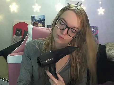 SecretSophia online show from 18, 11, 2025