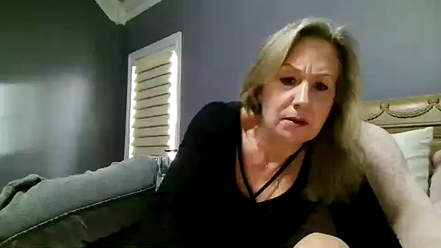 Lisaisluscious online show from 16, 12, 2025