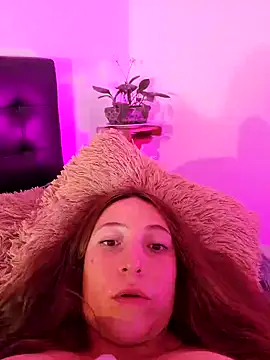 Snapshot of VickyHoult chatting on 24, 1, 2025 VickyHoult online show from 24, 1, 2025