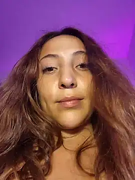 Snapshot of VickyHoult chatting on 8, 3, 2025 VickyHoult online show from 8, 3, 2025