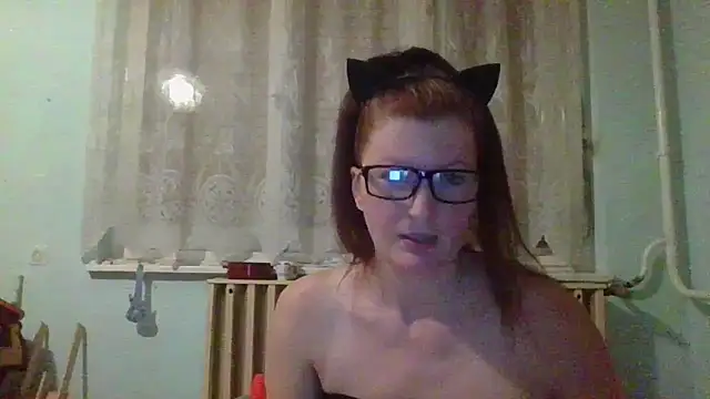 Snapshot of Analimado18 chatting on 16, 10, 2025 Analimado18 online show from 16, 10, 2025