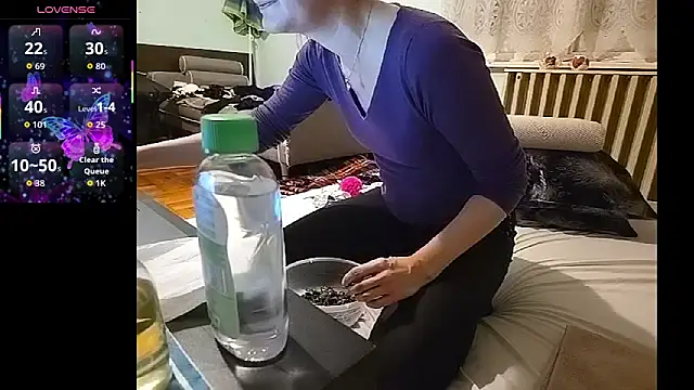 Snapshot of Analimado18 chatting on 27, 10, 2025 Analimado18 online show from 27, 10, 2025