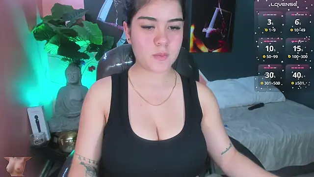 pearl weet online show from 15, 1, 2025