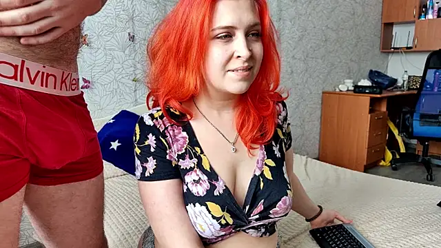 Snapshot of GenrikhBecca chatting on 24, 2, 2025 GenrikhBecca online show from 24, 2, 2025
