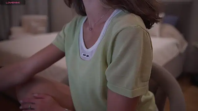 Danielle Thomas online show from 22, 9, 2025