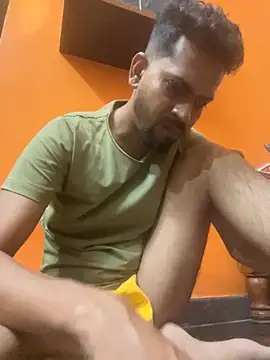 Snapshot of arhan3043 chatting on 18, 9, 2025 arhan3043 online show from 18, 9, 2025