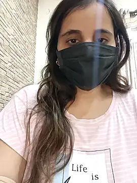 Snapshot of tinaarora chatting on 15, 1, 2025 tinaarora online show from 15, 1, 2025