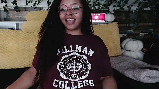 Snapshot of -khayaparker chatting on 12, 2, 2025 -khayaparker online show from 12, 2, 2025