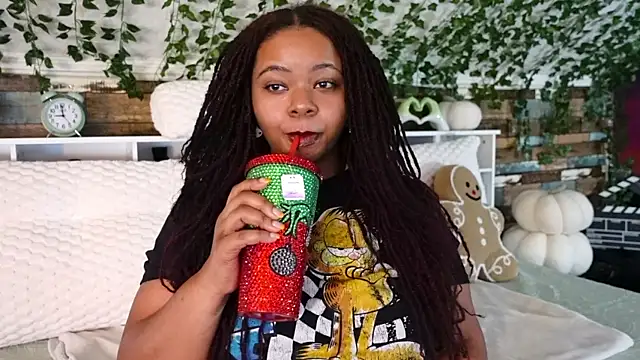 Snapshot of -khayaparker chatting on 27, 2, 2025 -khayaparker online show from 27, 2, 2025