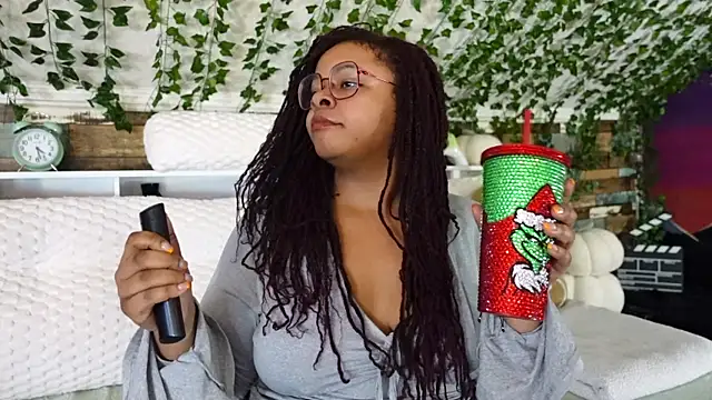 Snapshot of -khayaparker chatting on 1, 3, 2025 -khayaparker online show from 1, 3, 2025