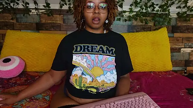 Snapshot of -khayaparker chatting on 14, 9, 2025 -khayaparker online show from 14, 9, 2025