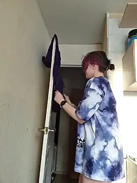 Snapshot of LazyTanukii chatting on 24, 1, 2025 LazyTanukii online show from 24, 1, 2025