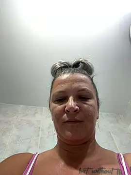 Snapshot of dannydoll33 chatting on 17, 1, 2025 dannydoll33 online show from 17, 1, 2025