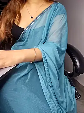 Snapshot of aliyaah_singh chatting on 20, 1, 2025 aliyaah singh online show from 20, 1, 2025